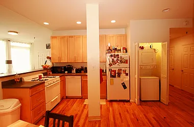 Rented by R New York