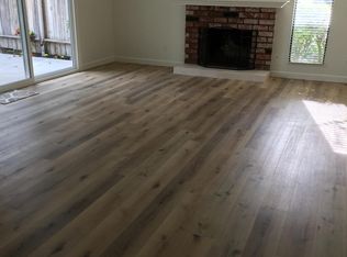 394 Sunrise Cir, Costa Mesa, CA 92627