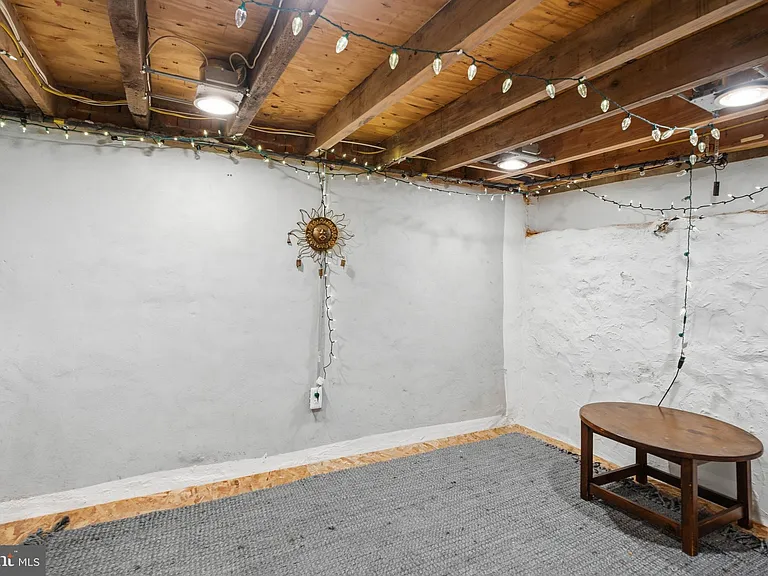 2663 Martha St — Photo 23