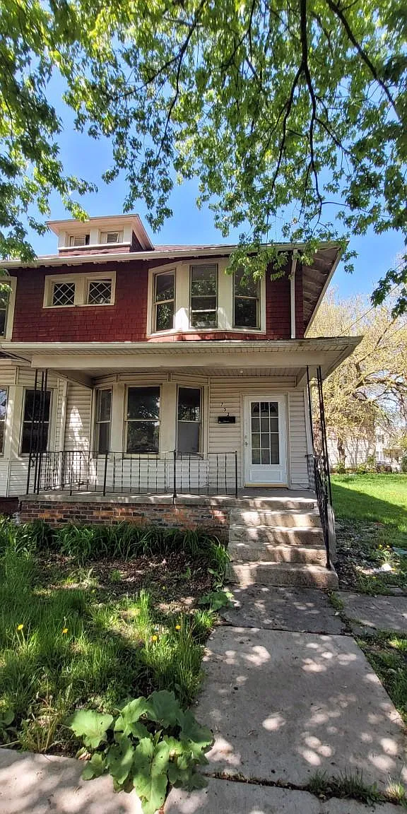 752 Euclid Ave — Photo 1