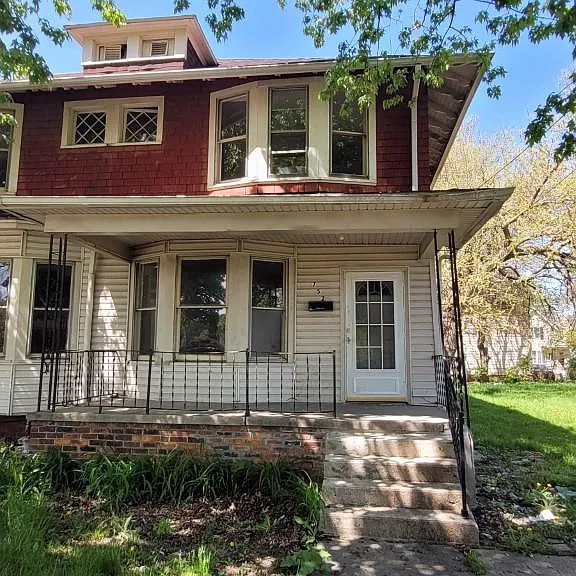 752 Euclid Ave — Photo 1
