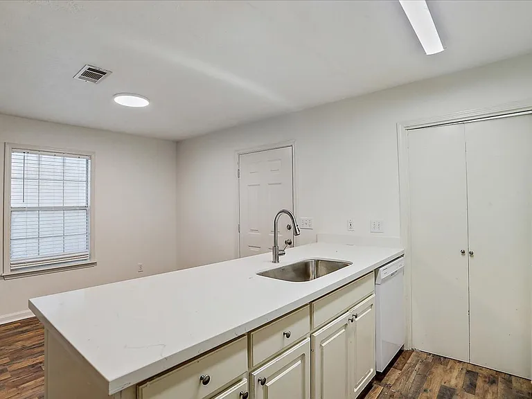 161 Vernon Jones Ave #103B — Photo 7