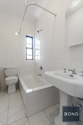 Rented by Bond New York | media 19