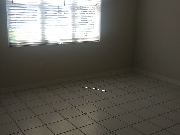 4th image of 1911 Willow Wood Dr
