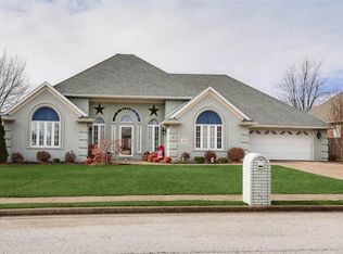 4182 Essex Cv, Springdale, AR 72762