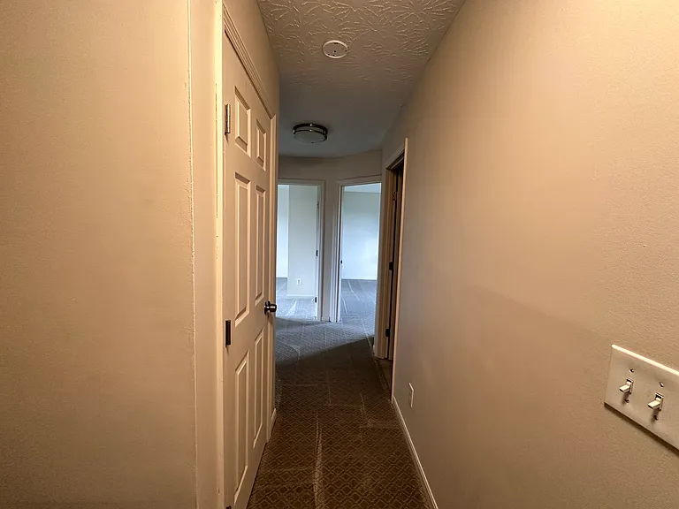7016 Wembley Ct — Photo 20