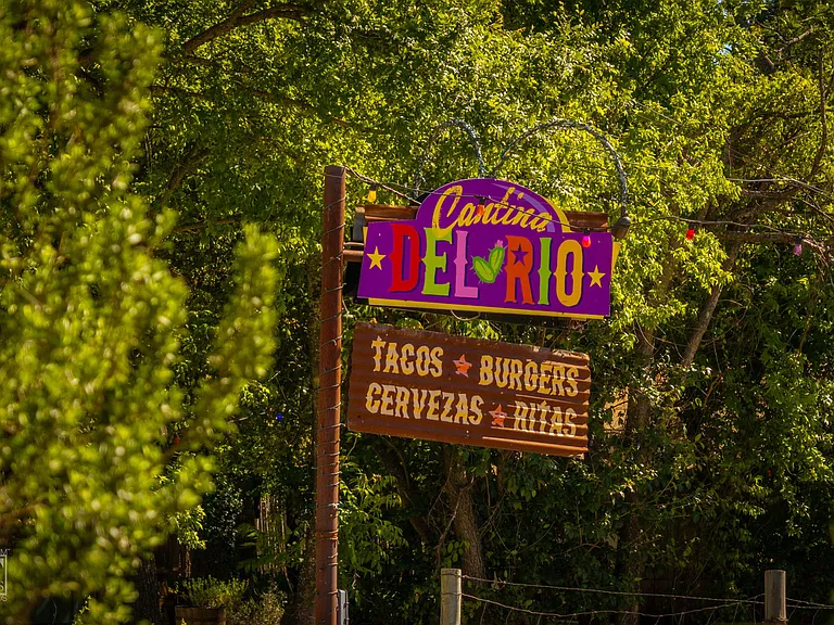 2052 Gruene Rd — Photo 41