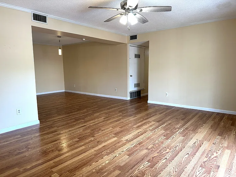 452 Chapel Ridge Dr #H — Photo 7