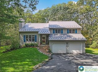 1297 Woodstock Dr, Saylorsburg, PA 18353