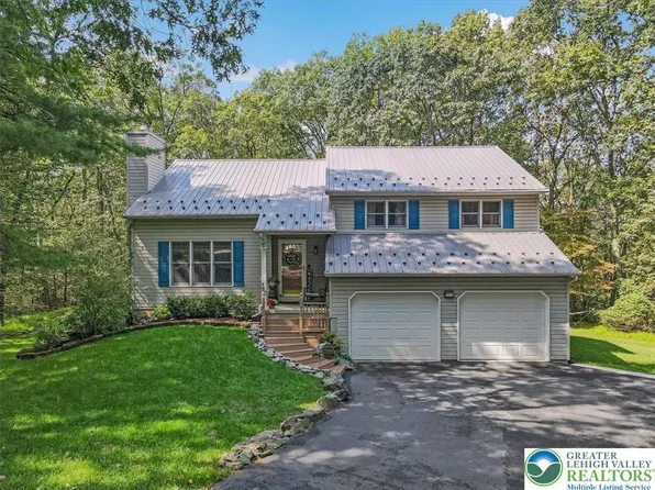 1297 Woodstock Dr, Saylorsburg, PA 18353