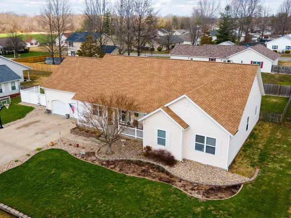 315 Evergreen Trl, Herrin, IL 62948