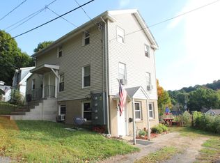 14 Edgewood Rd #3, Oakville, CT 06779