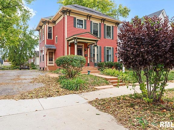 5th image of 810 E Edwards St