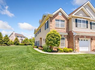 8 Morgan Way, Monroe Township, NJ 08831