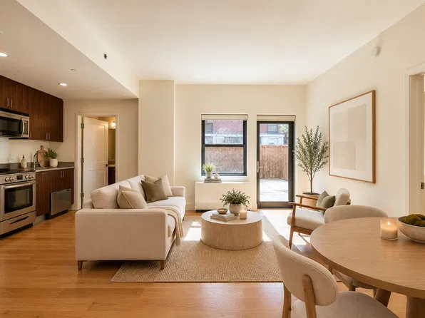 254 Front St #2J, New York, NY 10038