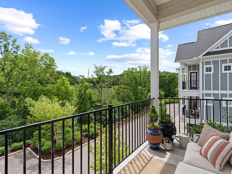 1st image of 1801 Shadow Green Dr #306