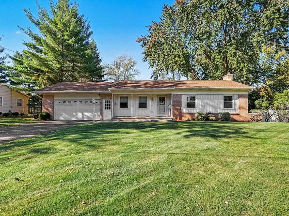 7783 Lilac Dr, Jenison, MI 49428