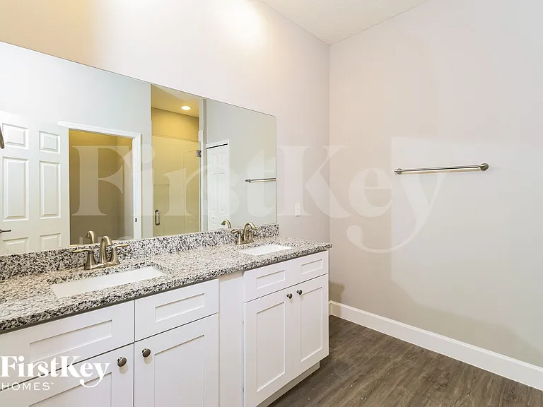 121 Dailey St SE — Photo 10