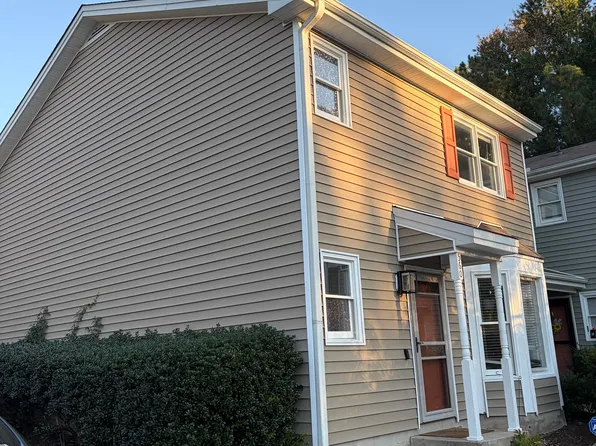 560 Darby Glen Ln, Durham, NC 27713