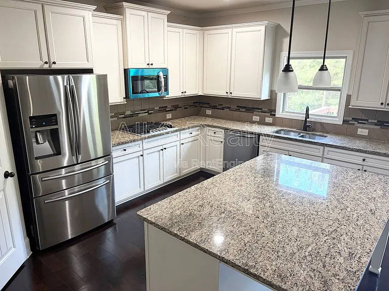 3738 Valley Spring Dr — Photo 12