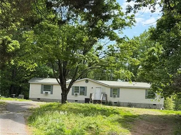 753 Jones Ln, Chickamauga, GA 30707