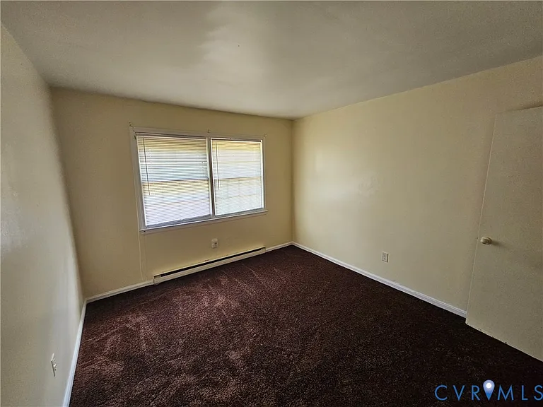422 W 27th St — Photo 5