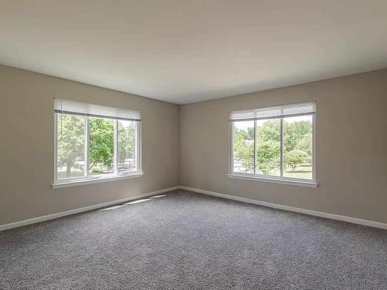 Northampton Apartment Homes — Photo 12