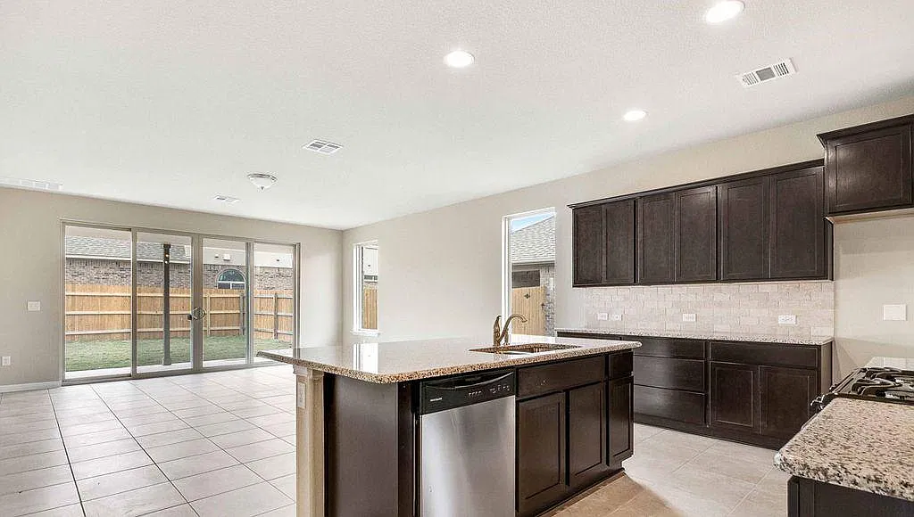 505 Heinatz Flat Ln — Photo 3