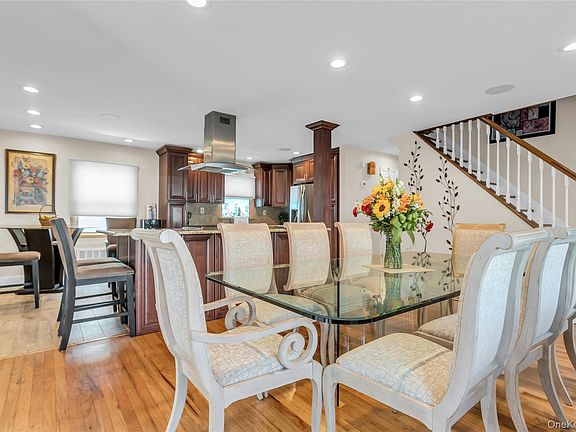 4th image of 401 Beechmont Avenue