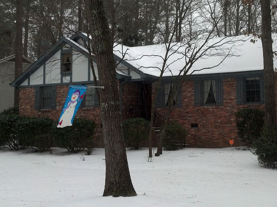 2nd image of 337 S Shields Rd