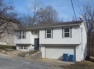 312 Park St, Troy, IL 62294