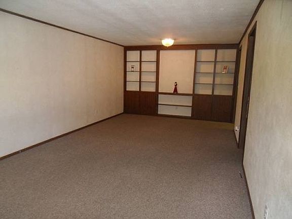 5th image of 3226 Prange Dr
