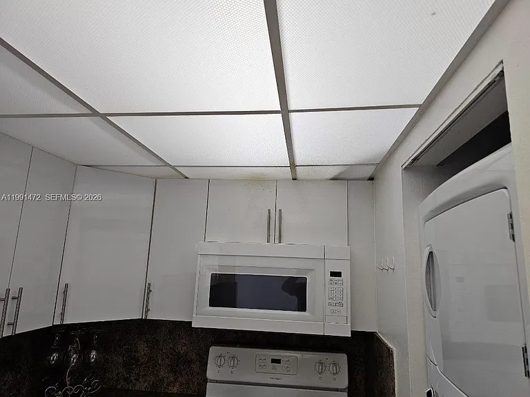10090 NW 80th Ct #1350 — Photo 6