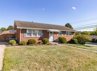 100 Vista Dr, Bridgeport, WV 26330