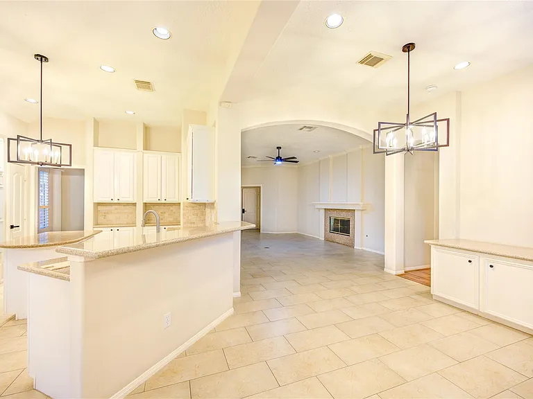 1231 Parkhaven Ln — Photo 16
