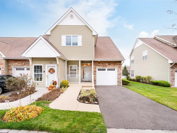 230 Ira Road #230, Mount Sinai, NY 11766