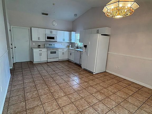 3rd image of 14406 N Greater Hills Blvd