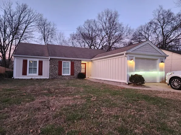 7227 Columbia Ave, Louisville, KY 40222