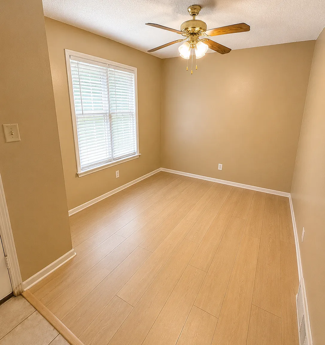 1220 Oakplace Drive Southwest - A — Photo 4