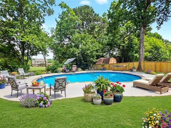 273 Norton Cir SE, Smyrna, GA 30082