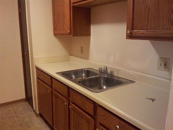 4th image of 6710 Harrison Ave APT 11