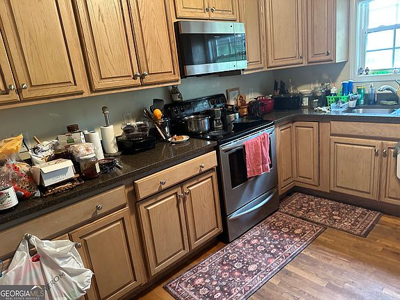 4th image of 407 High Falls Rd