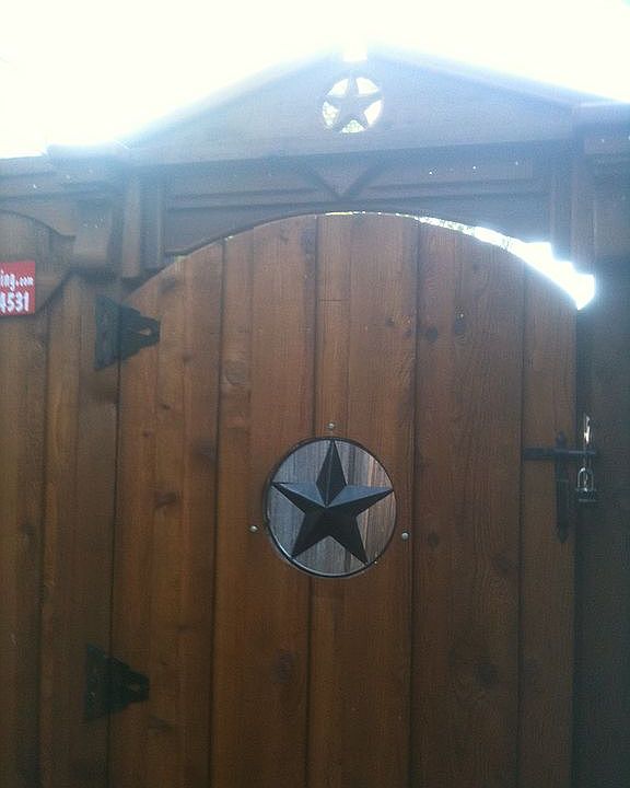 2nd image of 706 Sycamore Creek Rd