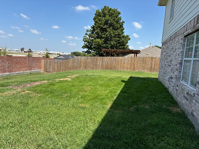 9328 Vernon Ct — Photo 14