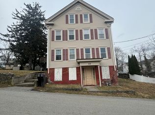 40 Church St #1, Somerset, MA 02726