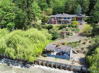 27225 Hake Rd SW, Vashon, WA 98070