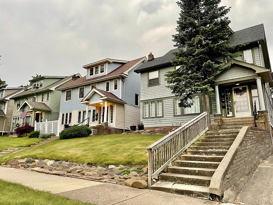 1st image of 1256 W Clifton Blvd