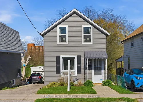 163 Nassau St Photo 1