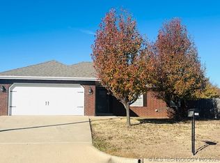 2509 Tanglewood Ct, Ardmore, OK 73401