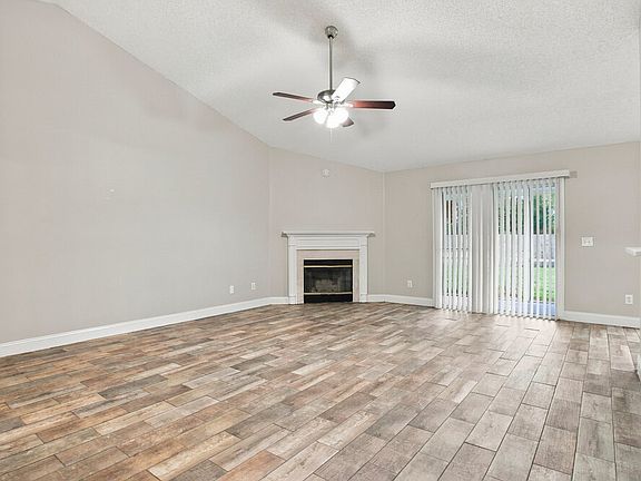 3rd image of 1068 Ardmore St